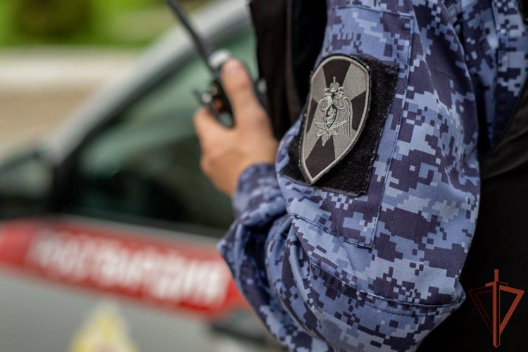 Экипаж Росгвардии разыскал в Архангельске пропавшую без вести девочку-подростка