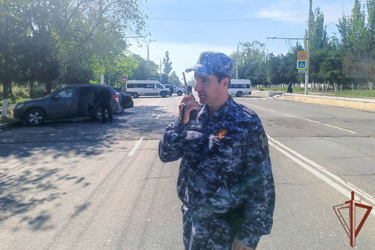 На Северном Кавказе росгвардейцы приняли участие в обеспечении общественной безопасности в День Победы