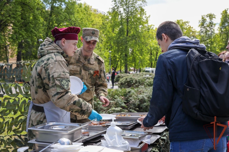 Росгвардейцы провели праздник для семей военнослужащих и сотрудников в Москве