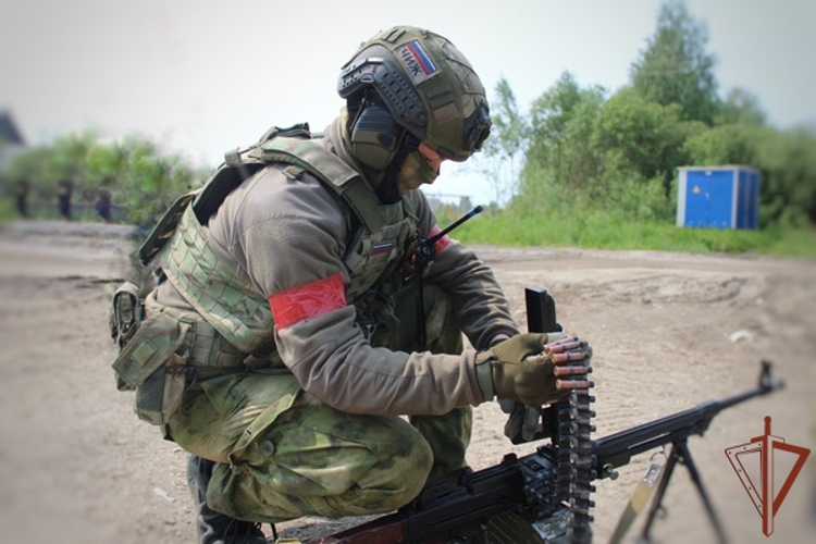 В Вологодской области сотрудники спецподразделений Росгвардии провели тактико-специальную тренировку (видео)