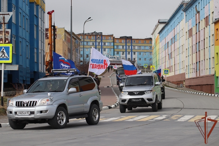 На Дальнем Востоке росгвардейцы приняли участие в мероприятиях ко Дню России