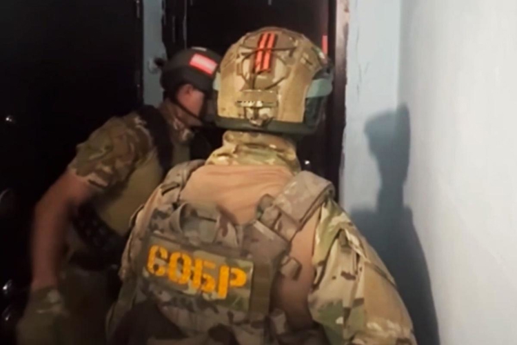 Подозреваемый в убийстве женщины-главврача из Хакасии задержан в Приморье при содействии СОБР Росгвардии (видео)
