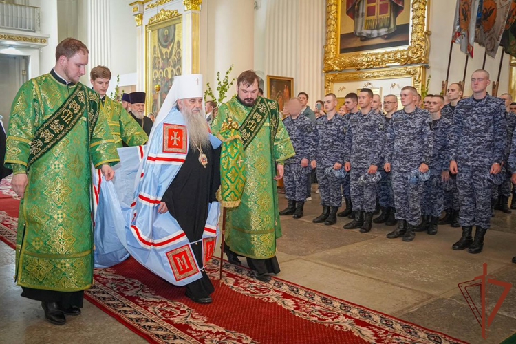 Исполнилось 190 лет со дня освящения собора Святой Живоначальной Троицы лейб-гвардии Измайловского полка (видео)