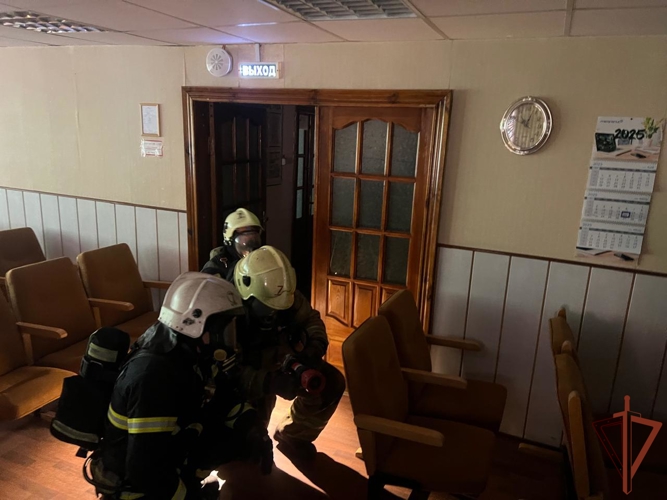 В Екатеринбурге состоялось межведомственное пожарно-тактическое учение Росгвардии и МЧС