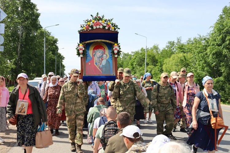 На Дальнем Востоке росгвардейцы приняли участие в мероприятиях ко Дню России