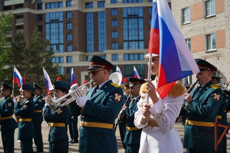На Дальнем Востоке росгвардейцы приняли участие в мероприятиях ко Дню России