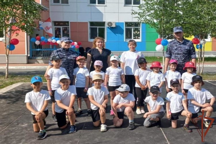Всероссийская ведомственная акция «Каникулы с Росгвардией» продолжается  на Урале
