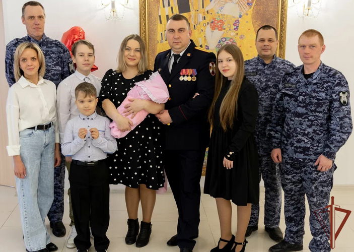 В Уральском округе Росгвардии прошли мероприятия ко Дню семьи, любви и верности