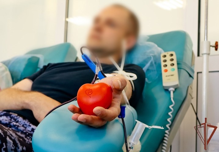 На Урале росгвардейцы продолжают сдавать донорскую кровь  
