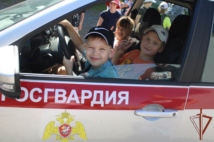 В Уральском округе Росгвардии прошли патриотические мероприятия  