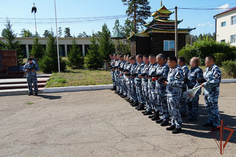 На Дальнем Востоке росгвардейцы почтили память погибших в зоне СВО товарищей