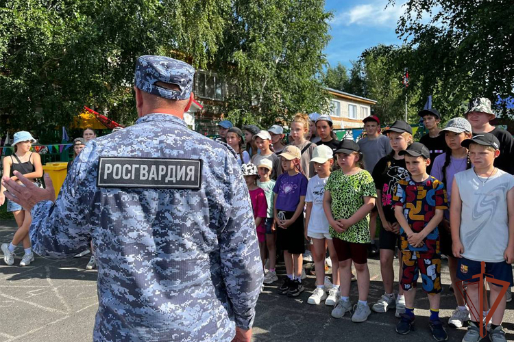 В Уральском округе Росгвардии прошли патриотические мероприятия  