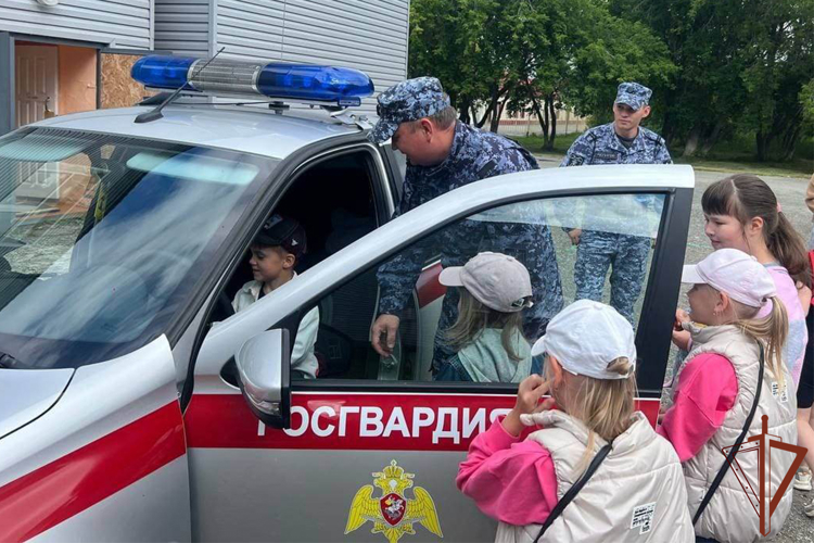 В Уральском округе Росгвардии прошли патриотические мероприятия  