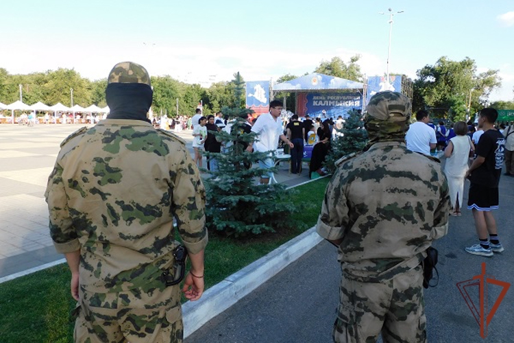 Росгвардия обеспечила охрану общественного порядка в День Калмыкии