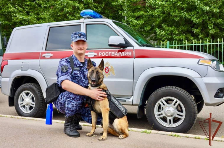 В Санкт-Петербурге росгвардейцы обеспечили безопасность футбольного матча РПЛ