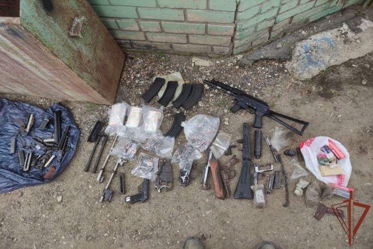 При силовой поддержке спецназа Росгвардии в Пензенской области задержан подпольный оружейник