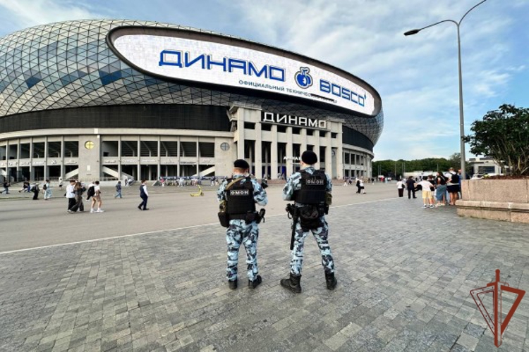 Военнослужащие и сотрудники Росгвардии обеспечили безопасность открытия Чемпионата России по футболу в Москве
