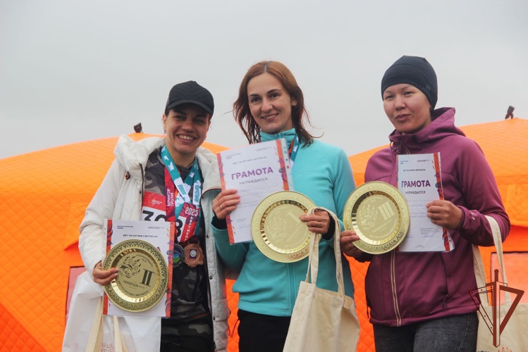 Офицер Росгвардии стала чемпионкой в легкоатлетическом фестивале «Берингов пролив» на Чукотке