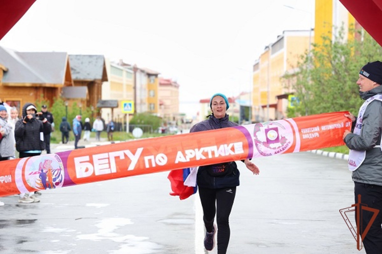 Офицер Росгвардии стала чемпионкой в легкоатлетическом фестивале «Берингов пролив» на Чукотке