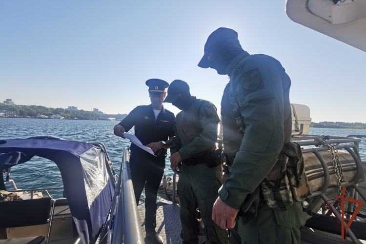Военнослужащие и сотрудники Росгвардии обеспечили безопасность старта ралли «Шелковый путь – 2025»