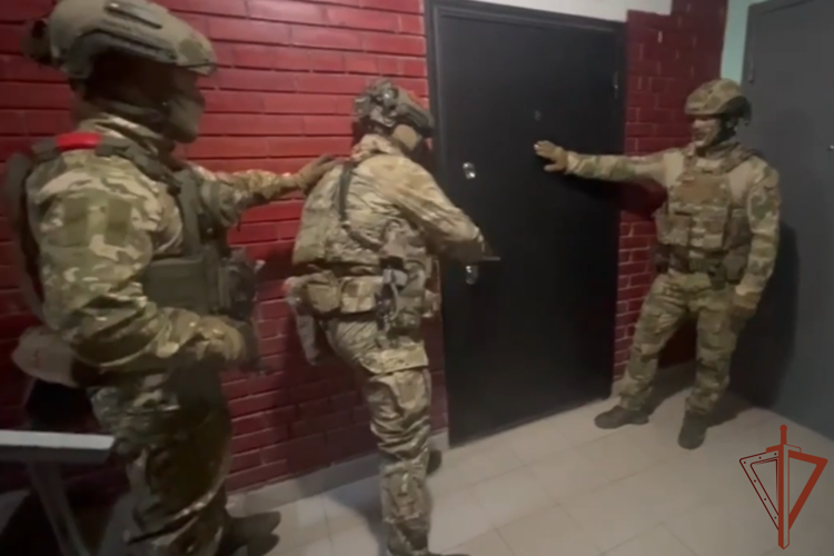 При силовой поддержке спецназа Росгвардии в Томске задержан подозреваемый в умышленном банкротстве