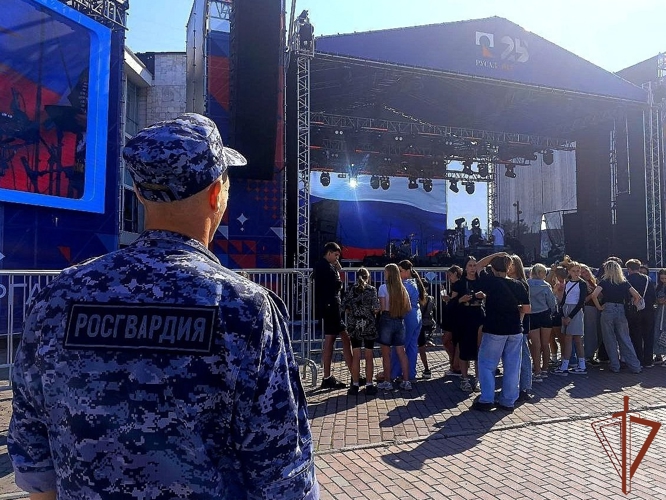 Сотрудники Росгвардии обеспечили безопасность массовых мероприятий в регионах Сибири