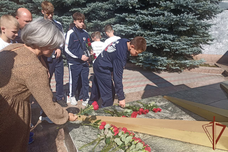 Росгвардия проводит патриотические и социальные акции для детей на Урале в преддверии учебного года