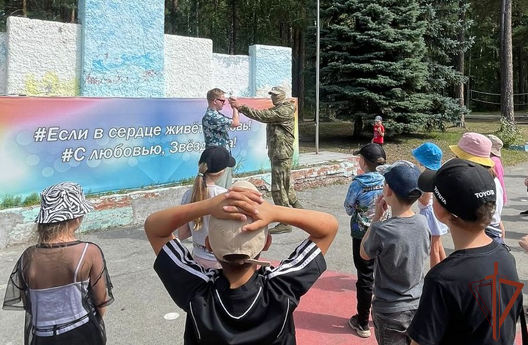 Спортивные и патриотические мероприятия организовали росгвардейцы  для детей в Уральском округе 