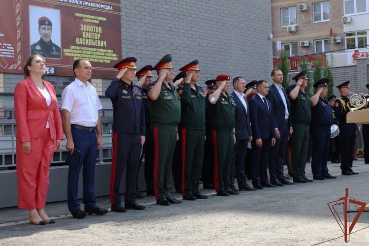 Генерал-полковник полиции Анатолий Маликов открыл новый многофункциональный комплекс Росгвардии в Анапе (видео)