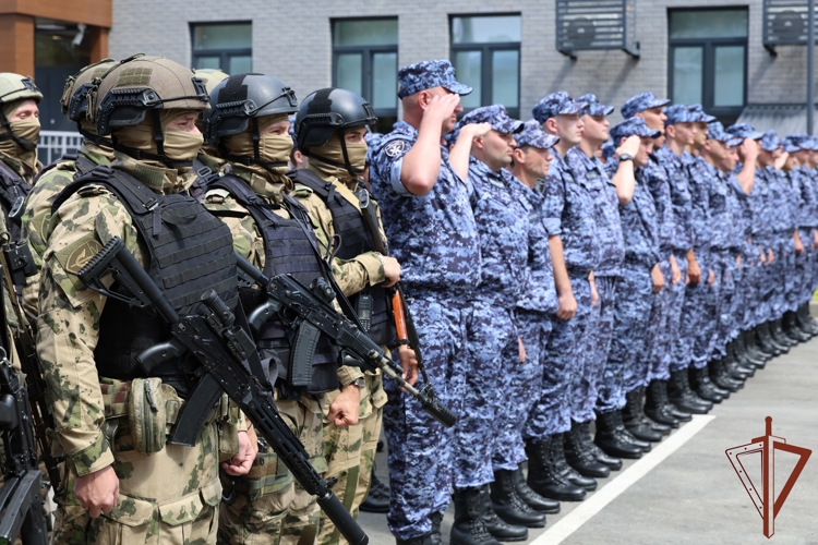 Генерал-полковник полиции Анатолий Маликов открыл новый многофункциональный комплекс Росгвардии в Анапе (видео)