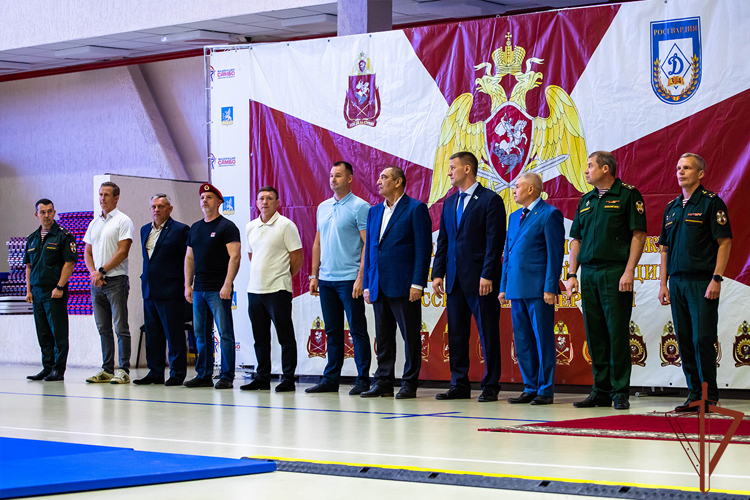 Чемпионат Росгвардии по комплексному единоборству стартовал в Екатеринбурге  