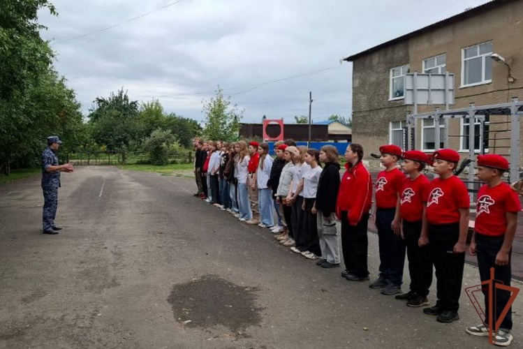 Росгвардейцы в регионах Сибири приняли участие в спортивных мероприятиях ко Дню физкультурника