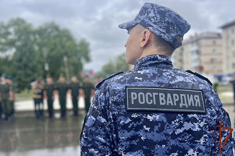 Сотрудники Росгвардии обеспечили порядок при проведении массовых мероприятий на Дальнем Востоке