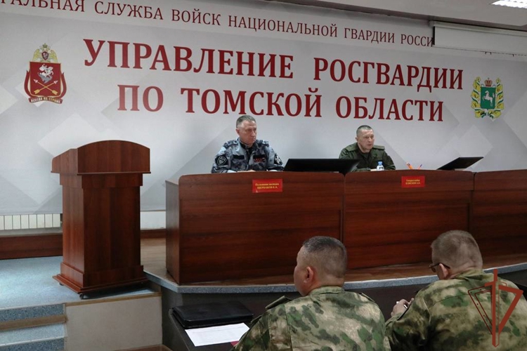 Врио командующего Сибирским округом Росгвардии представил личному составу нового начальника территориального управления по Томской области