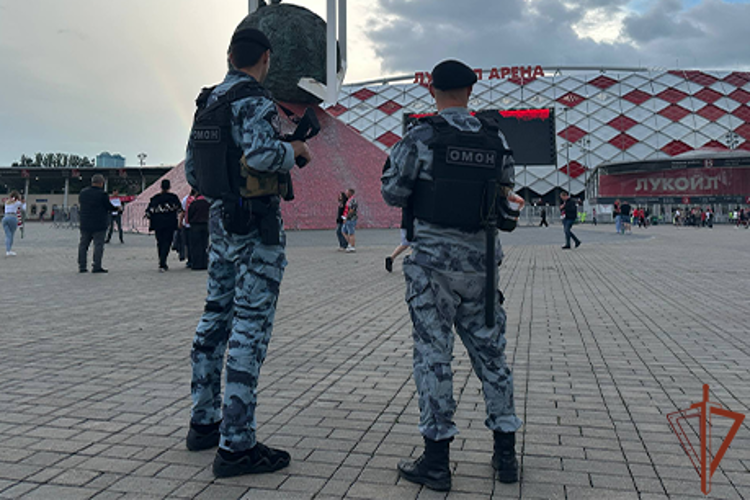 Сотрудники и военнослужащие Росгвардии обеспечили безопасность футбольного матча  