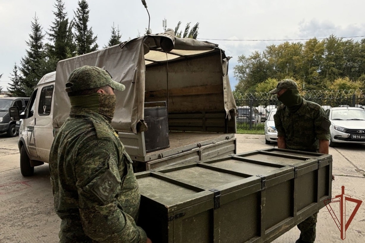 Росгвардия передала очередную партию гражданского оружия в зону СВО от жителей Омской области