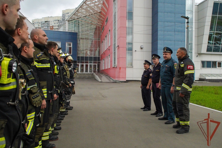 В столичном главке Росгвардии прошло пожарно-тактическое учение (видео)