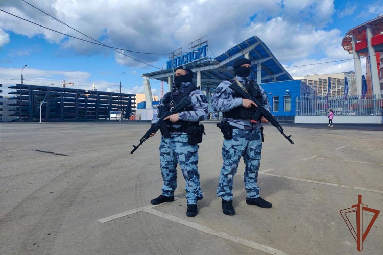 Военнослужащие и сотрудники Росгвардии обеспечили безопасность спортивных мероприятий в Москве 