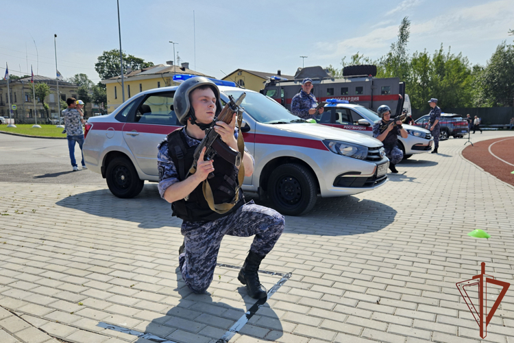 В Ленобласти росгвардейцы приняли участие в турнире памяти сотрудников вневедомственной охраны, погибших при исполнении служебного долга 