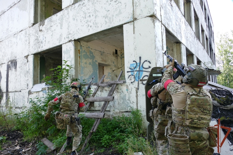 Росгвардия приняла участие в межведомственном тактико-специальном учении в Томской области