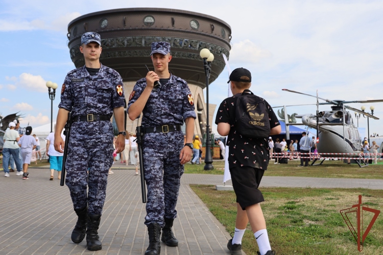 В Казани Росгвардия приняла участие в обеспечении безопасности авиационного праздника «Я выбираю небо»