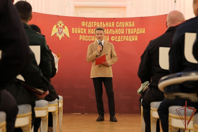 Генерал-полковник Олег Плохой провел торжественный приём для многодетных семей военнослужащих и сотрудников Росгвардии (видео)