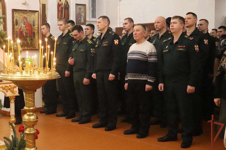 В Пермском военном институте Росгвардии отметили День оружейника