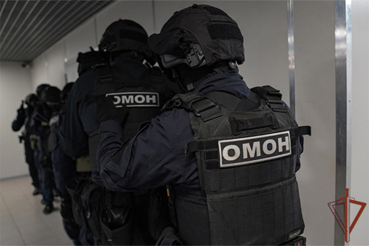 Подозреваемые в незаконном обороте синтетического лекарственного препарата  задержаны при содействии столичного спецназа Росгвардии (видео)