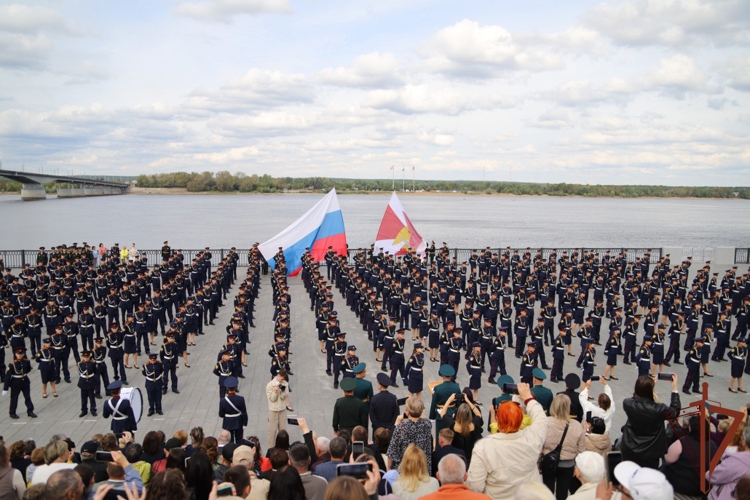 В Пермском президентском кадетском училище войск национальной гвардии прошли торжественные мероприятия по случаю Дня знаний (видео)