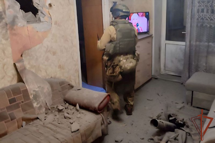 В Брянской области росгвардейцы доставили в больницу пострадавших в результате массированного удара ВСУ