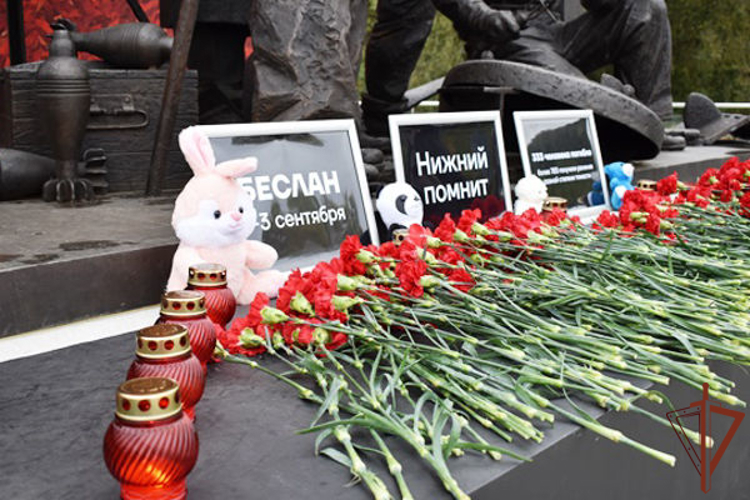 В регионах Приволжья росгвардейцы приняли участие в мероприятиях ко Дню солидарности в борьбе с терроризмом