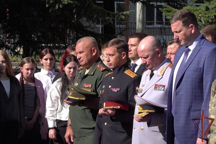 На Дальнем Востоке росгвардейцы приняли участие в мероприятиях, посвященных окончанию Второй мировой войны 