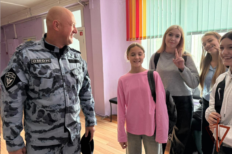 Профориентационные мероприятия с участием Росгвардии прошли в регионах Сибири