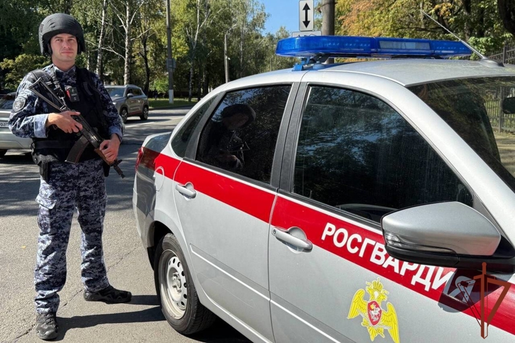 Росгвардейцы предотвратили мошенничество в особо крупном размере в отношении пенсионерки в Белгороде 